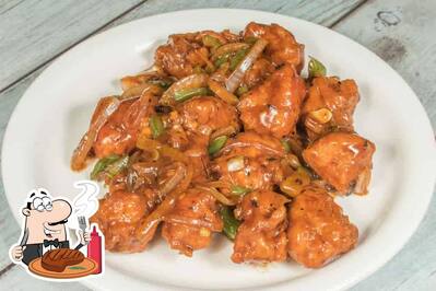 Illu Fast Food provides meat dishes