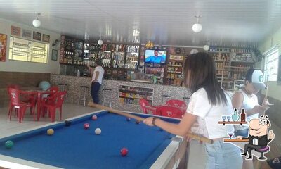 O interior do Constantino Bar