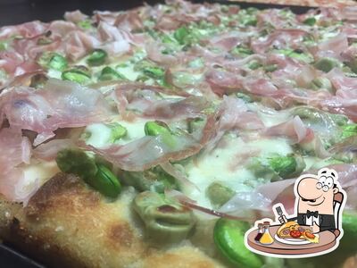 Prenditi una pizza al ristorante Buchetto