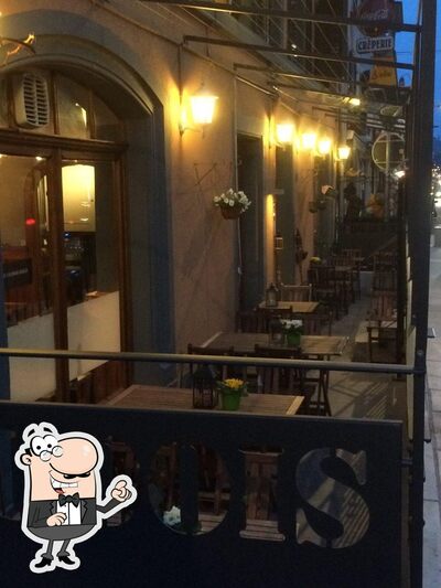Gli interni di Café Vaudois