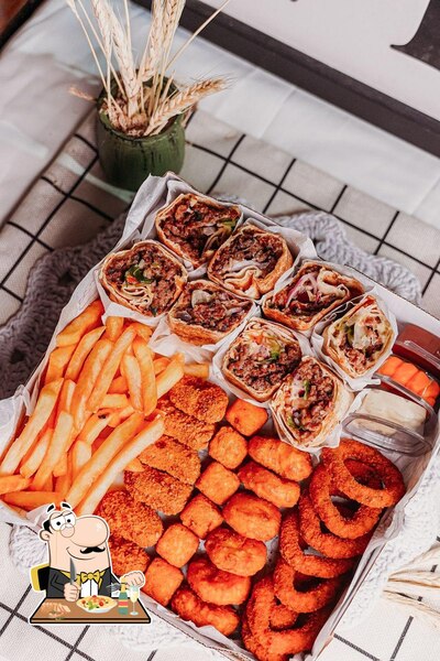 Platos en casa do Aladim - Lanche Àrabe shawarma