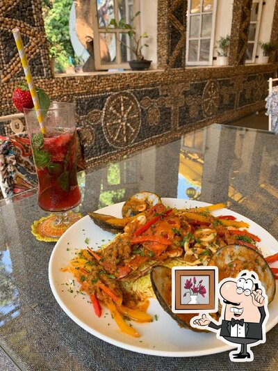 The interior of Comida Caseira