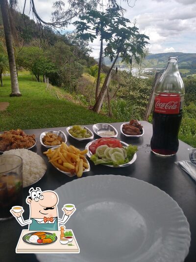 Comida em Mirante do Lago de Furnas