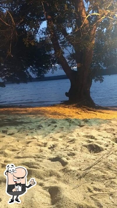O exterior do Lagoa Manthaya