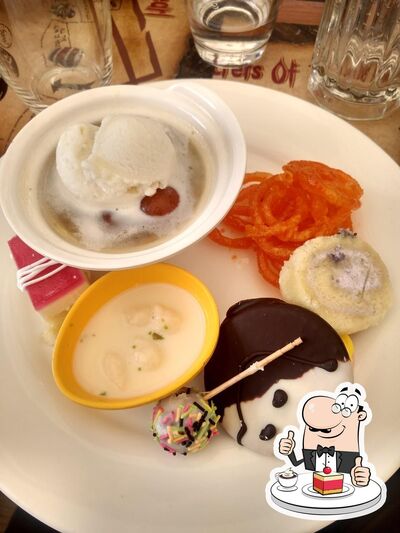 Order the desserts