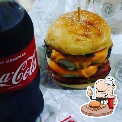 Delicie-se com um hambúrguer no Big Mix pizzas e burguers