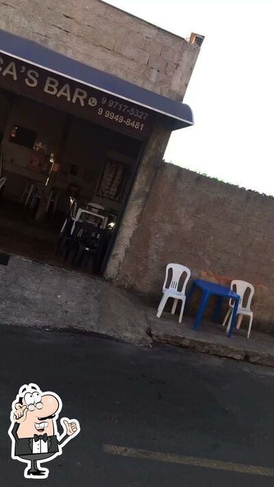 O interior do Careca's Bar