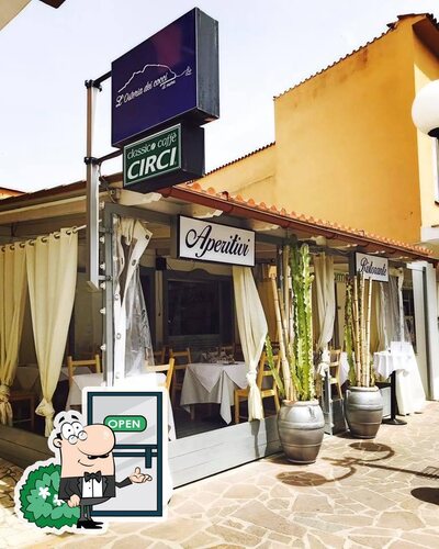 Guarda gli esterni di L'Osteria dei cocci di mare