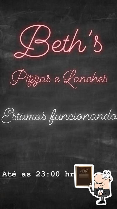 O Beth Lanches apresenta um menu de quadro negro