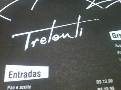 Experimente os pratos do dia do menu do quadro negro