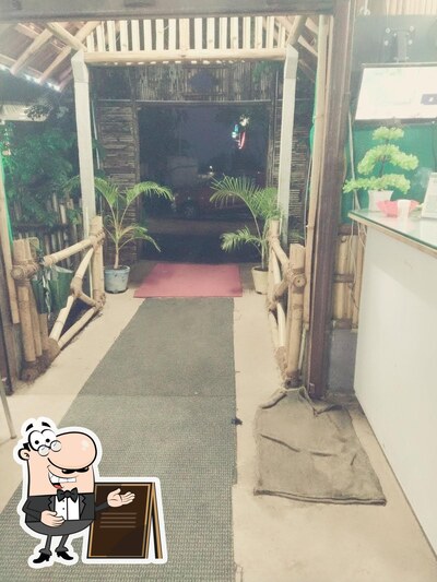 Check out how Hotel Hallimane looks outside