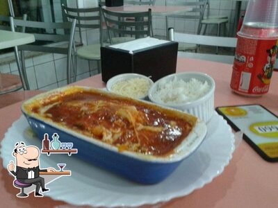 Veja imagens do interior do Serve Quente