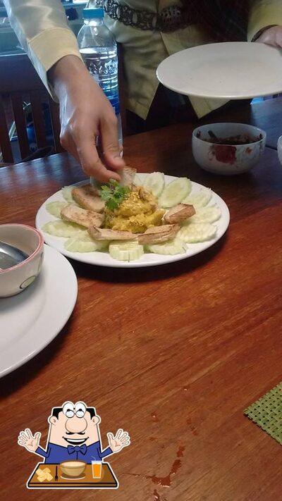 Comida em Espaço Gastronômico Serrafina