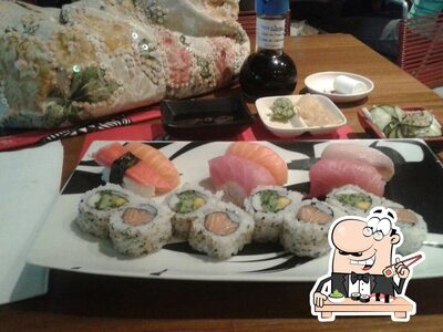 Presenteie-se com sushi no Sushimar