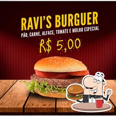 Experimente um dos hambúrgueres disponíveis no Ravi's Itaguai