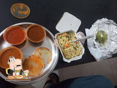 Meals at Royal Grill