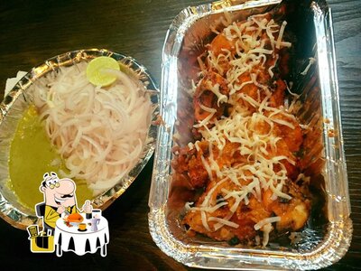 Food at Qwick Grab Roll( Kathi rolls n more)