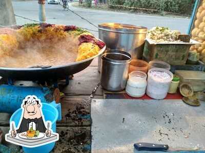 Food at Ram chat gupchup stall