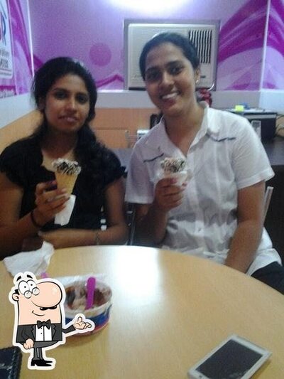 Check out how Baskin Robbins looks inside