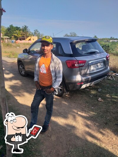 You can get some fresh air at the outside area of GOPINATH MISTHAN BHANDAR