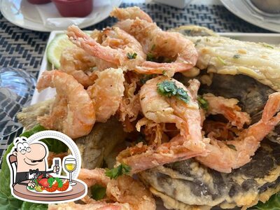 Pick different seafood dishes available at PIAPARA FISH RESTAURANT