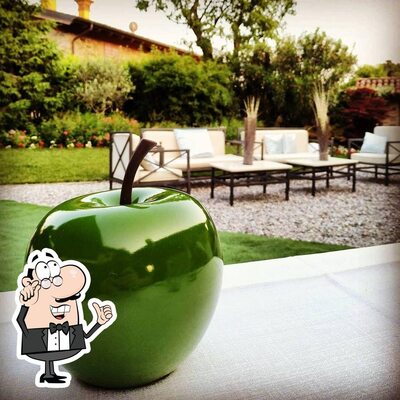 Dai un'occhiata agli interni di Ristorante da Nadia Clusane sul Lago