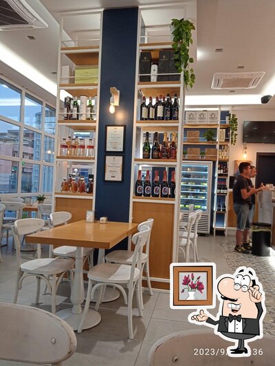 Siediti a un tavolo di ZEST