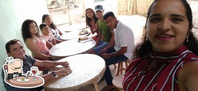 Comida em Restaurante Rural Panela de Barro