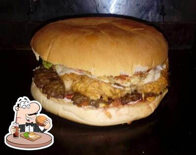 Turbo Lanches provê uma seleção de opções para os amantes dos hambúrgueres