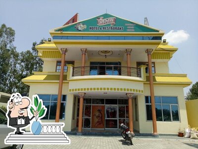 You can get some fresh air at the outside area of Atithi hotel and restaurant Roorkee