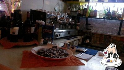 Assaggia il vino di Peace & Love