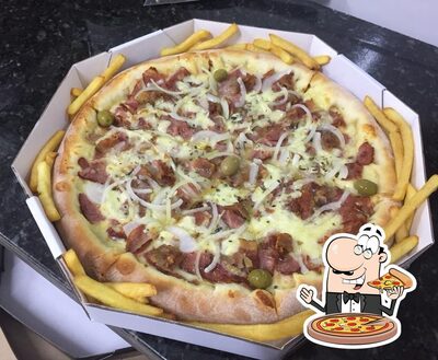 No Hot Grill Lanches e Pizza Maringá PR, você pode degustar pizza