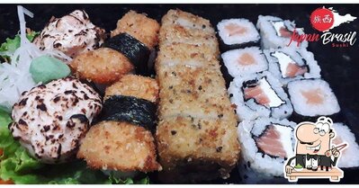 Rolos de sushi são servidos no Japan Brasil Sushi - Gama, Brasília DF
