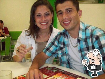 Veja imagens do interior do Z2 Pizzaria