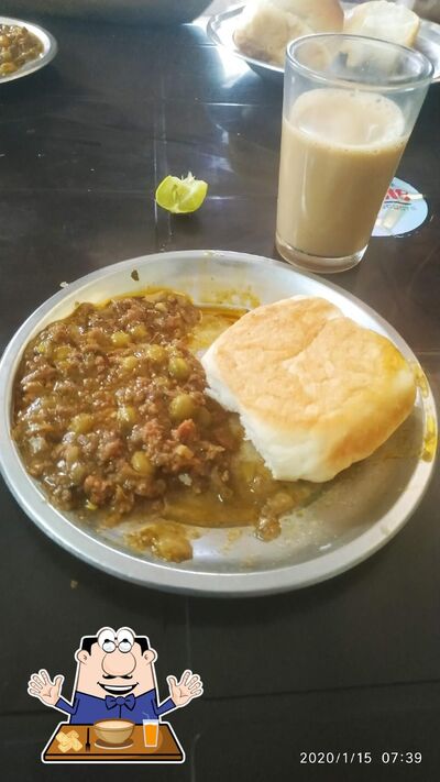 Food at Brothers Tea Stall
