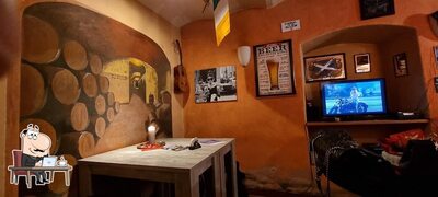 Gli interni di Retro Bar
