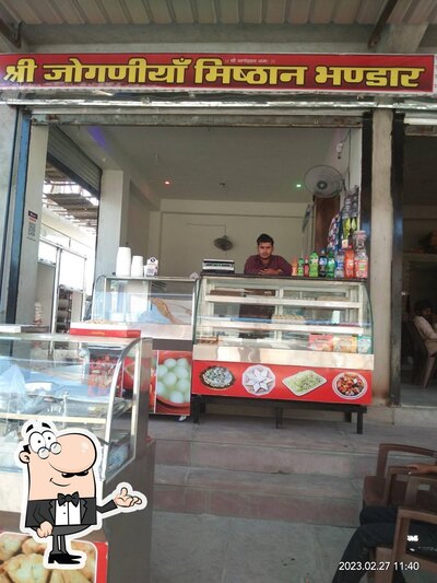 The interior of Jogniya Misthan Bhandar