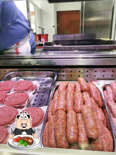 C'è un'ampia gamma di piatti per gli amanti della carne