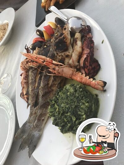 I clienti di Bonaca possono ordinare diversi piatti di mare