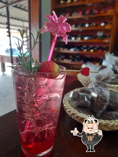 Desfrute de um drinque no Quitutes com Sabor