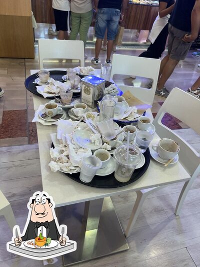 Platti al C House Cafe