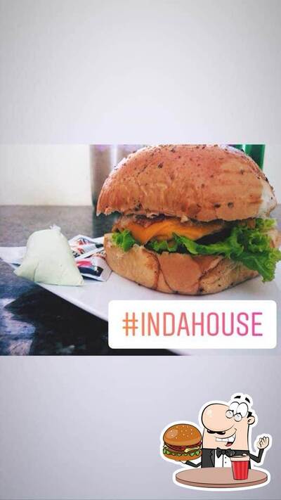 Delicie-se com um hambúrguer no In da House Jandaia do Sul PR