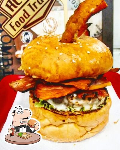 Peça um hambúrguer no Retrô Food Trailer Fundão ES