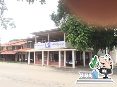 Veja a área externa do Restaurante Geraldo
