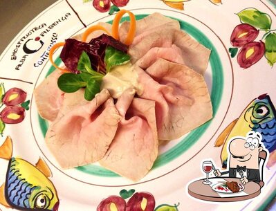 Enosfizioteca Conterosso serve piatti di carne