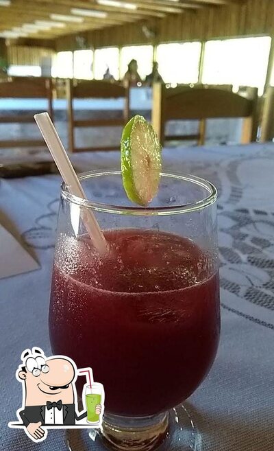 Peça diferentes drinques fornecidos no Restaurante Matias