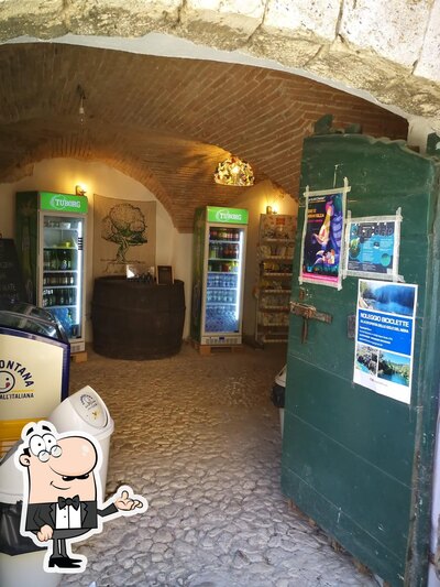 Gli interni di Cantine Silori