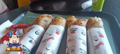 Food at Rolls Mania
