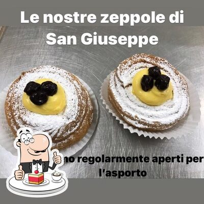 Non scordarti di provare un dessert al caffè bar El Teresito