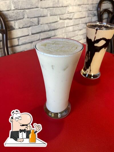 Enjoy a drink at fingers magic funfoods
